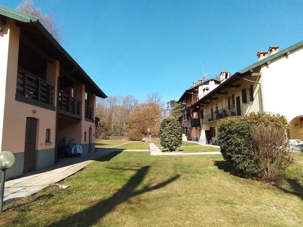 Villa a Castelletto sopra ticino in Via Sambrasca, 4 - Foto 2