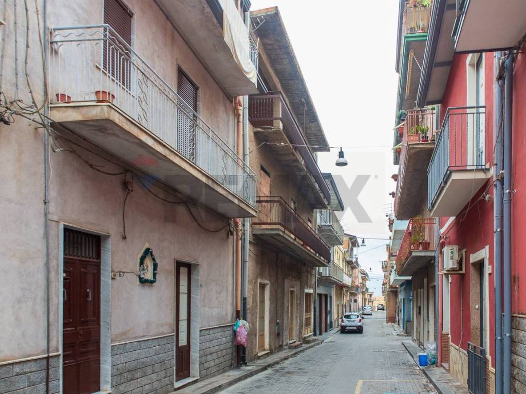 Casa indipendente a Biancavilla in via tenente milazzo, 59 - Foto 5