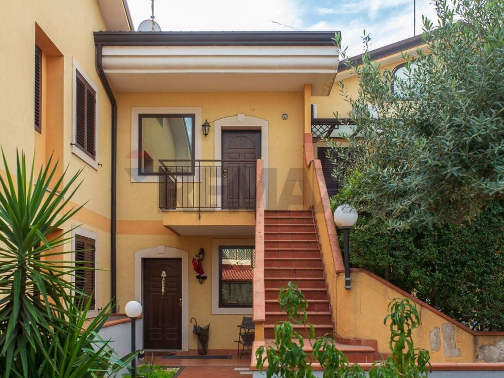 Casa indipendente a Belpasso in Via Emanuela Setticarraro, 59 - Foto 3