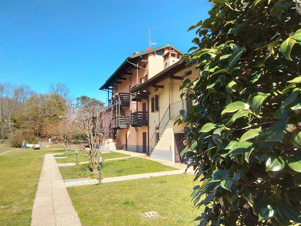 Appartamento a Castelletto sopra ticino in Via Sambrasca, 4 - Foto 2