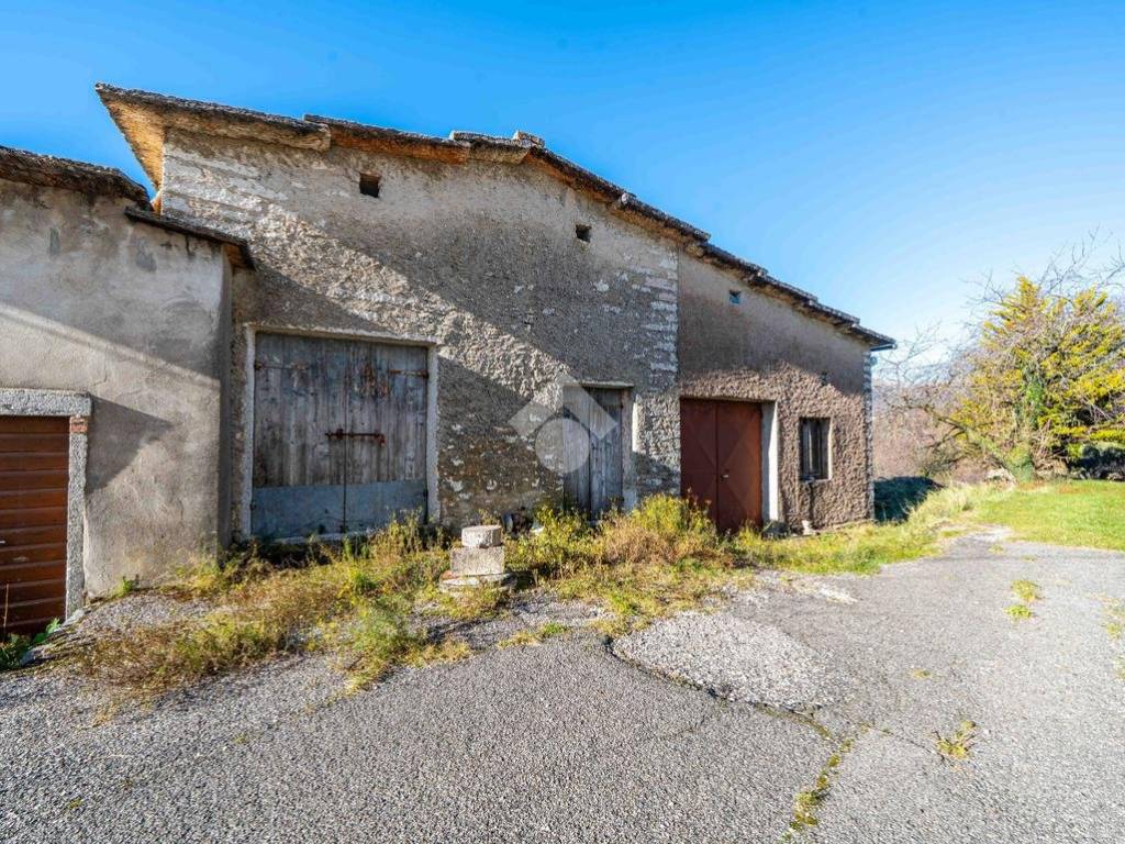 Rustico / casale a Erbezzo in Contrada Zagari - Foto 4