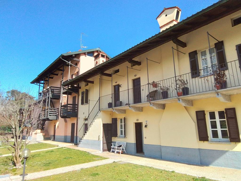 Appartamento a Castelletto sopra ticino in Via Sambrasca, 4 - Foto 5