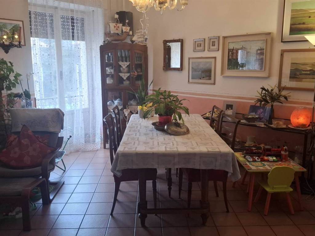Appartamento a Barzanò in via garibaldi, 99 - Foto 4