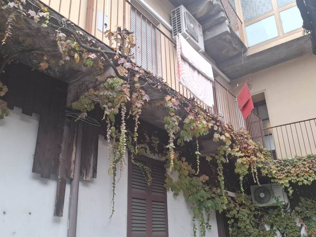 Appartamento a Barzanò in via garibaldi, 79 - Foto 2
