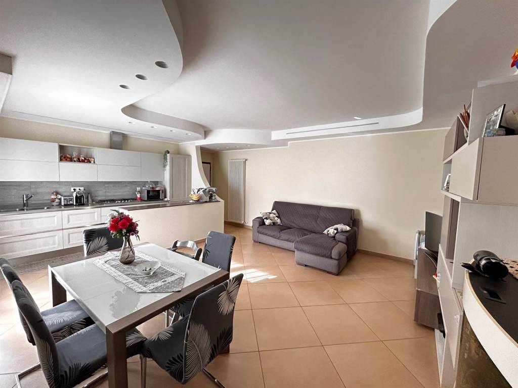 Appartamento a Calderara di reno in Via Giuseppe Di Vittorio - Foto 5