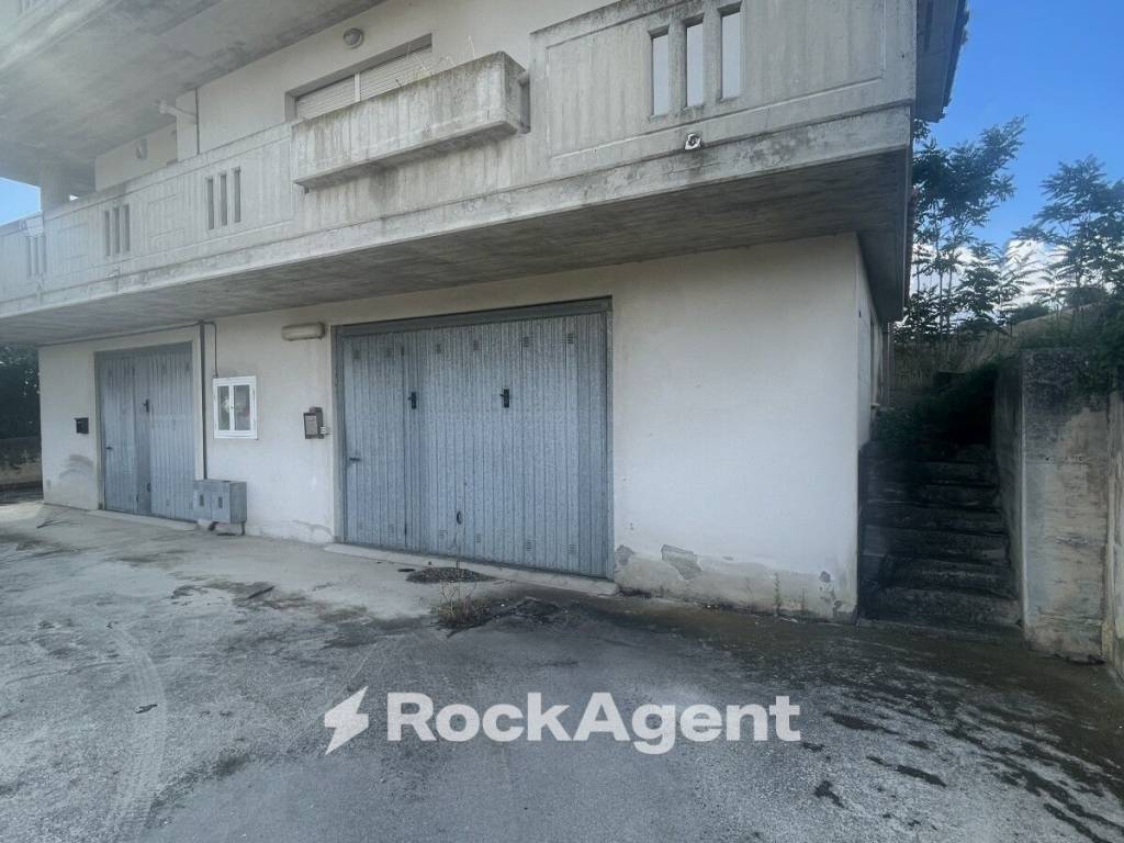 Appartamento a Sant'egidio alla vibrata in Via Archimede, 61 - Foto 3