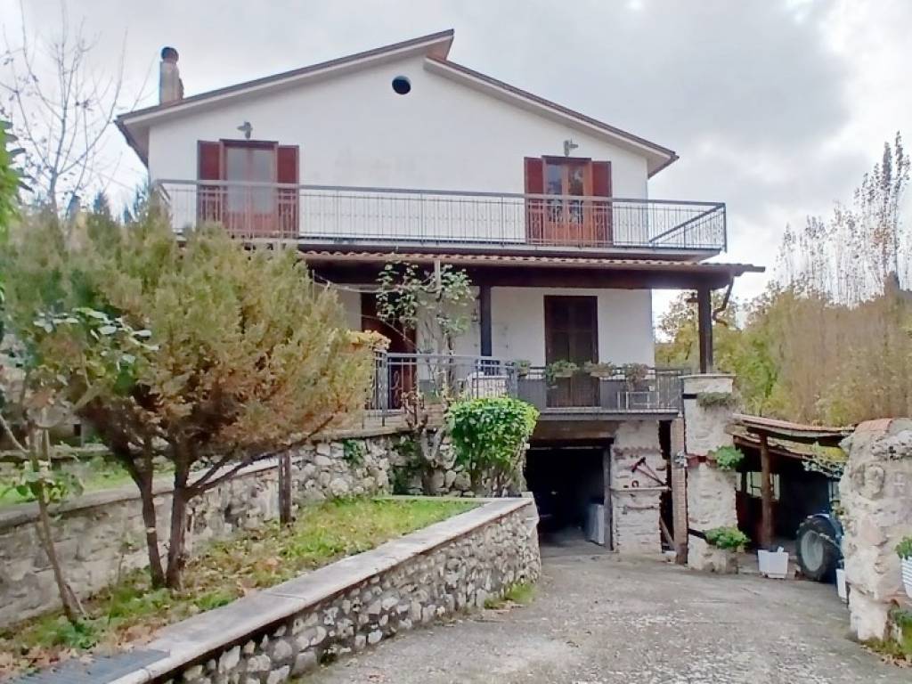 Villa a Rieti in Via Madonnetta - Foto 2