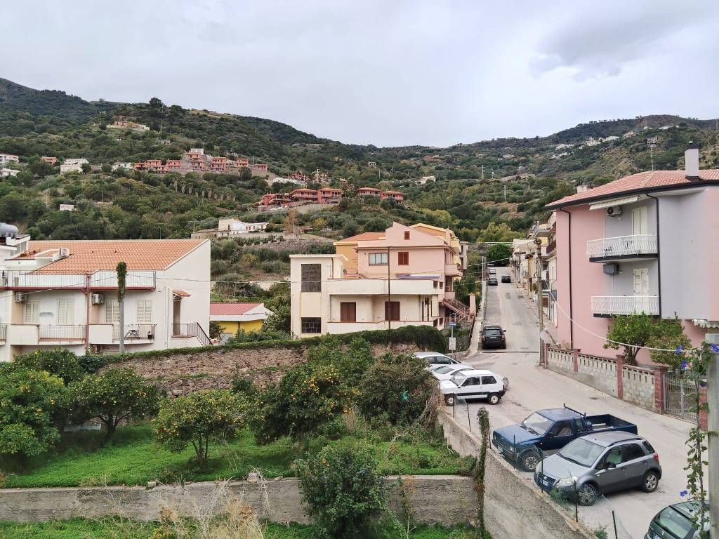 Appartamento a Gioiosa marea in Via Caltanissetta - Foto 2