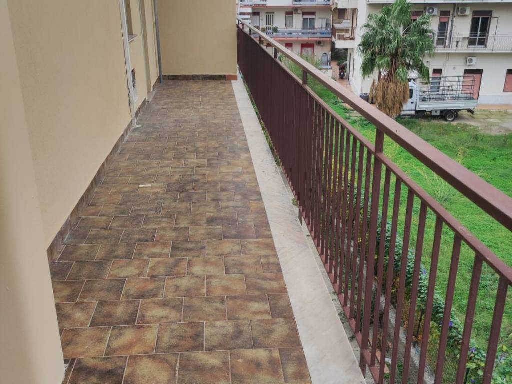 Appartamento a Gioiosa marea in Via Caltanissetta - Foto 3
