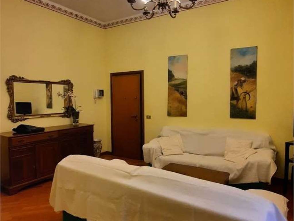 Appartamento a Modena in VIA BATTISTI - Foto 3