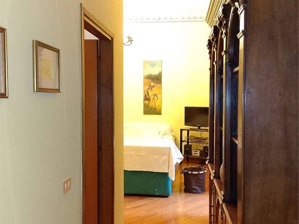 Appartamento a Modena in VIA BATTISTI - Foto 4