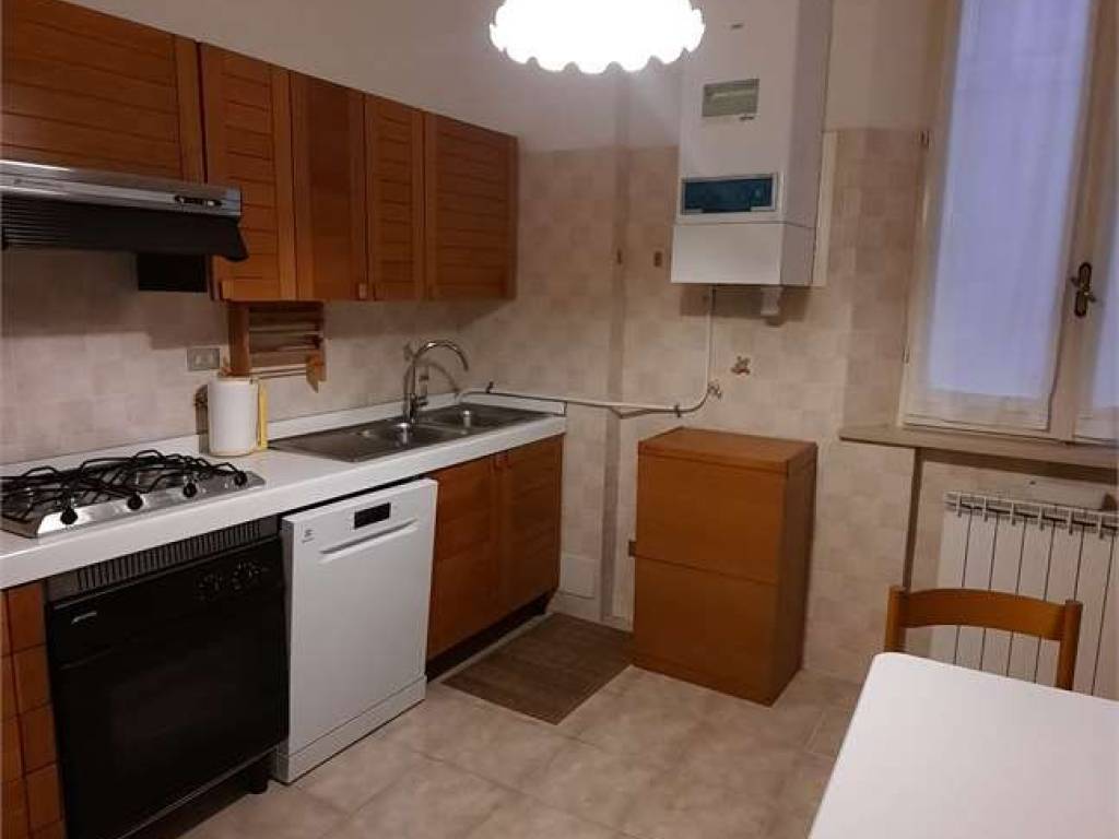 Appartamento a Modena in VIA BATTISTI - Foto 5