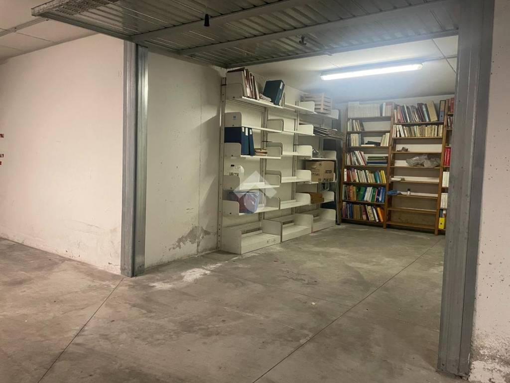 Box / garage a Trento in Via Fratelli Fontana, 32 - Foto 2