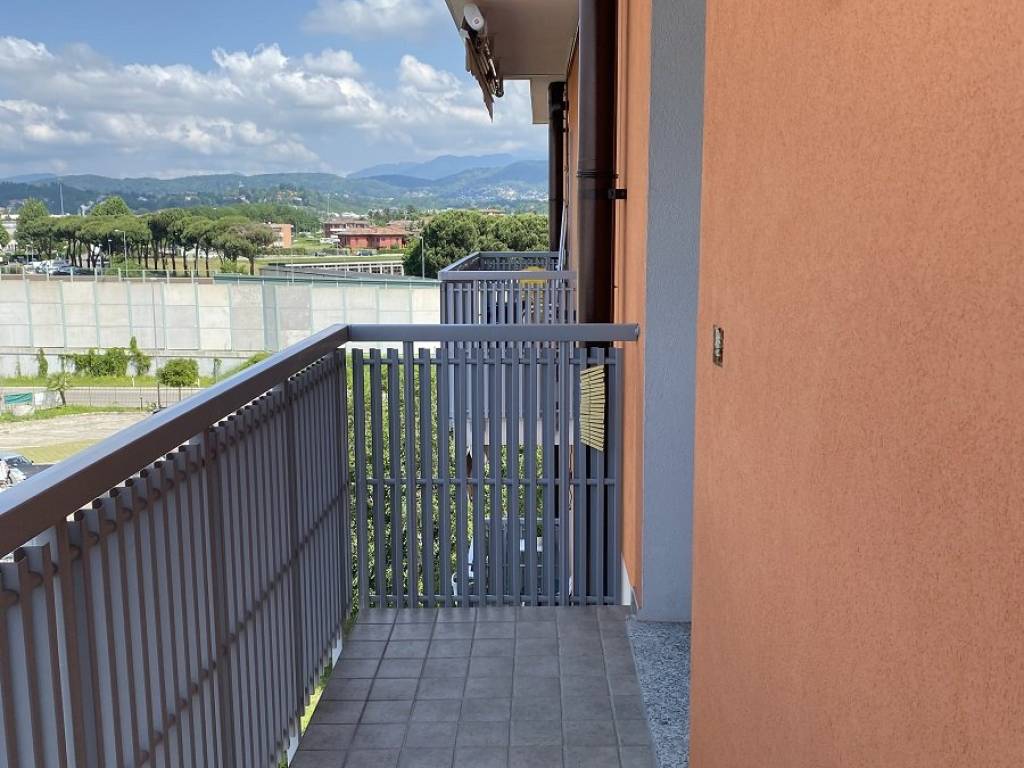 Appartamento a Grandate in Via Giacomo Leopardi - Foto 4