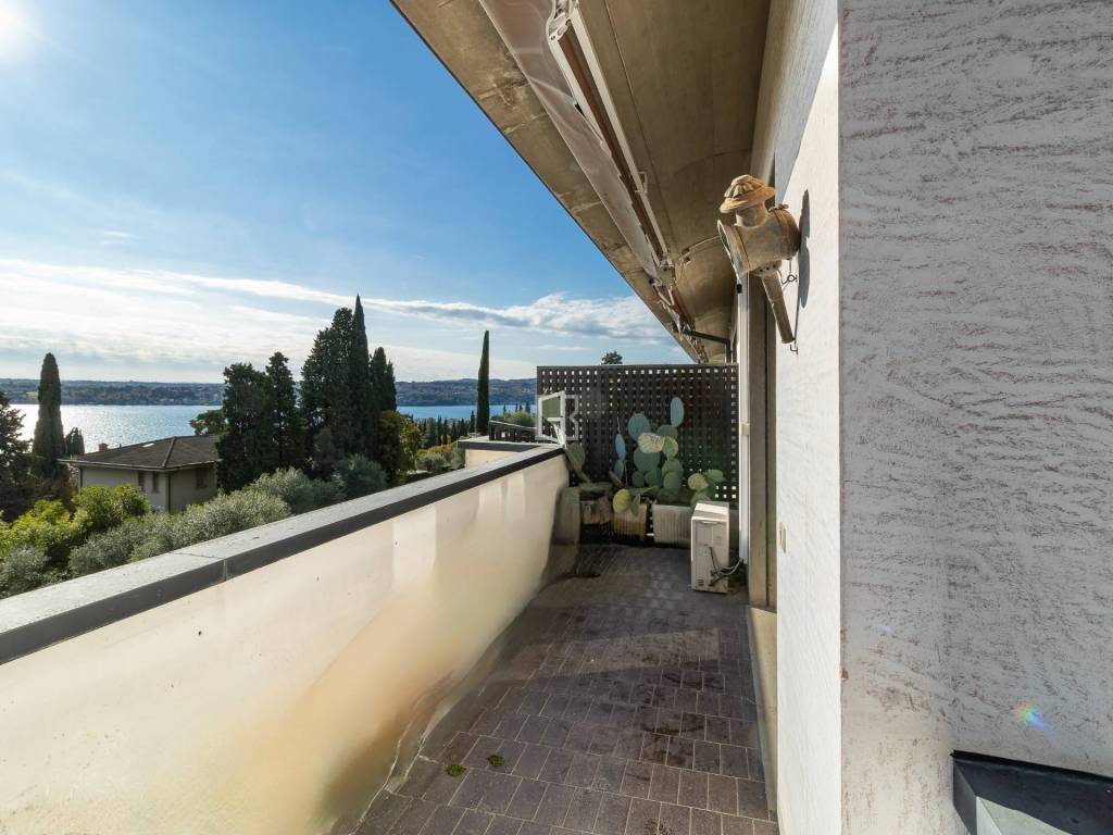 Appartamento a Gardone riviera in Via Ronciglio, 8 - Foto 4