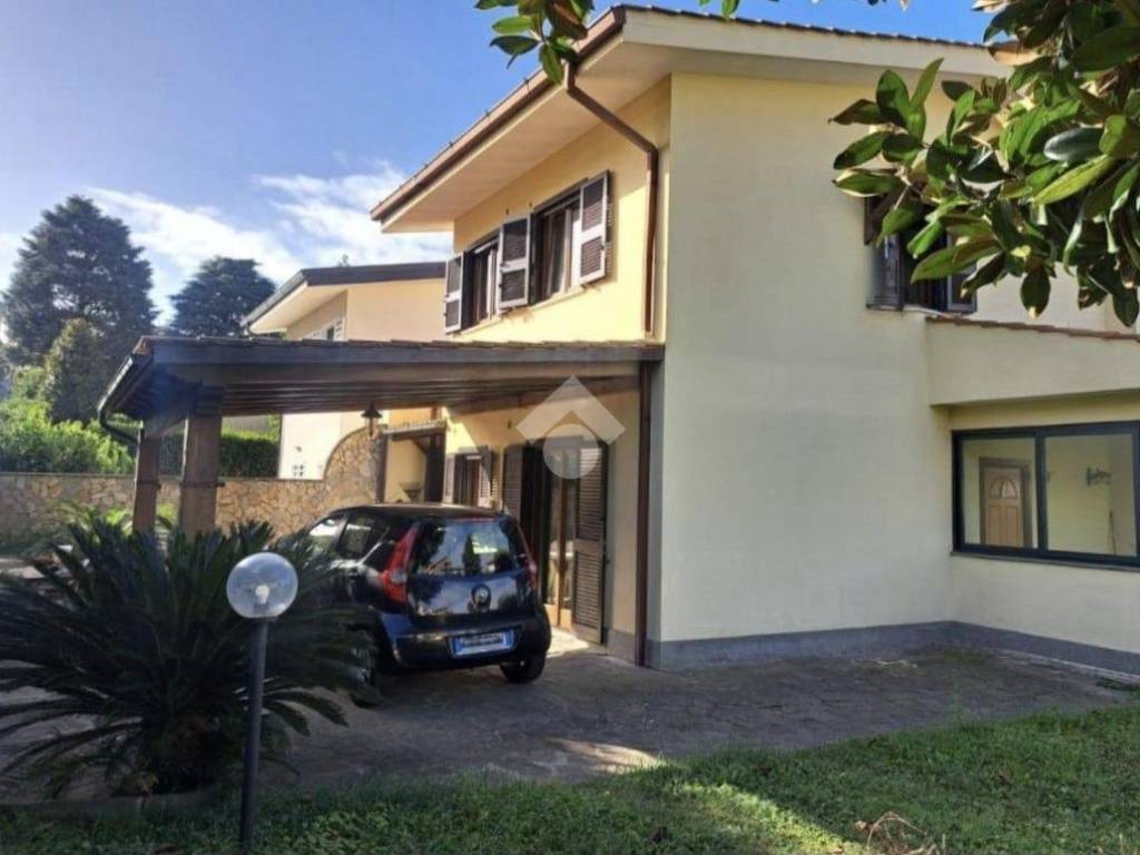 Villa a Albano laziale in Via del Tufo, 12 - Foto 3