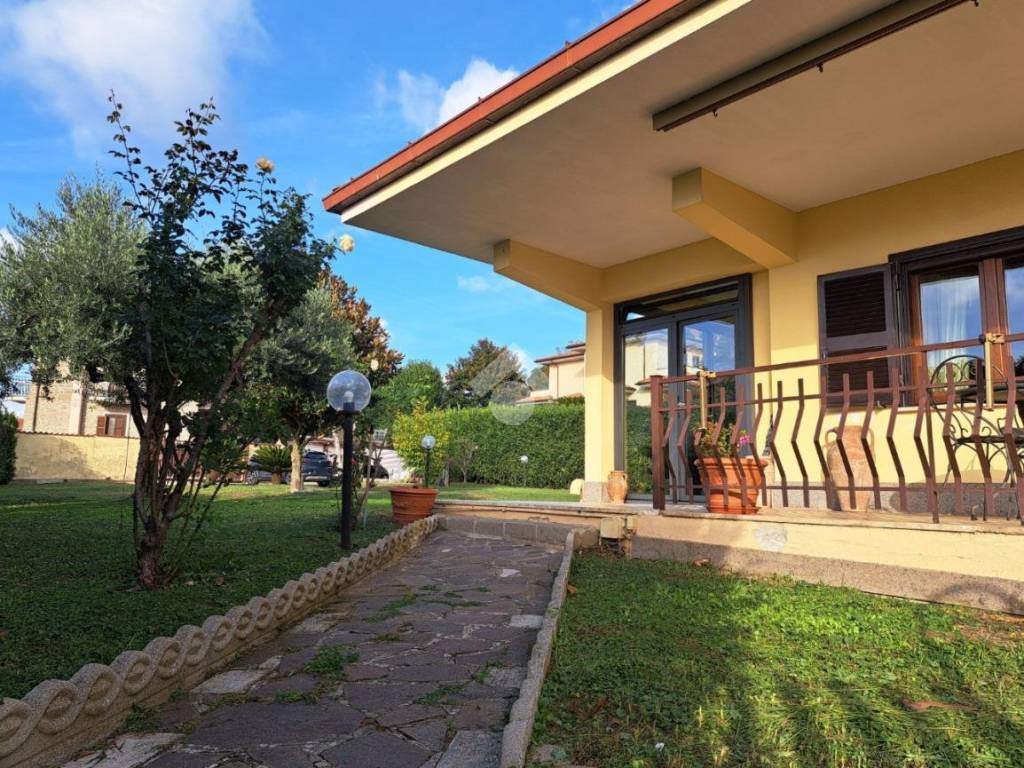 Villa a Albano laziale in Via del Tufo, 12 - Foto 5