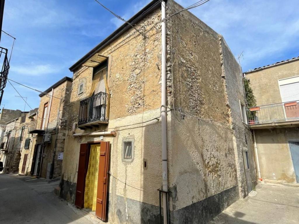 Casa indipendente a Canicattì in Via Carlo Pisacane, 108 - Foto 3