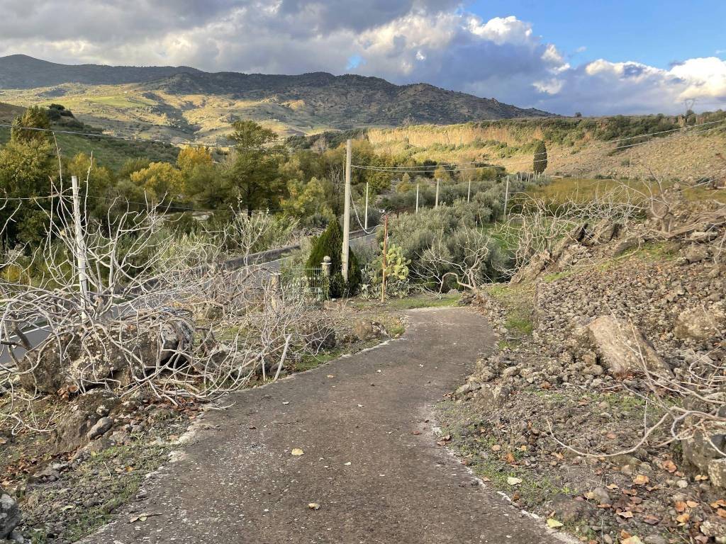 Terreno a Bronte in Contrada Barbaro - Foto 4