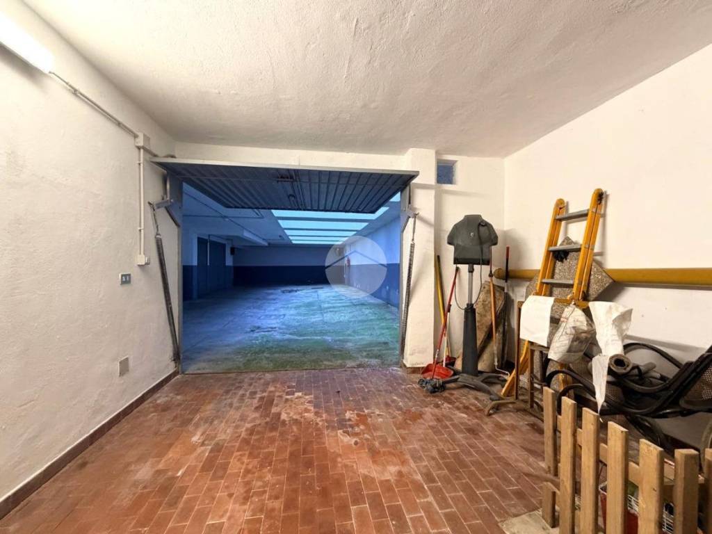 Box / garage a Cernusco sul naviglio in Via Giacomo Leopardi, 7 - Foto 3