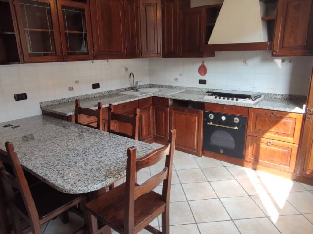 Appartamento a Cabiate in Via Giacomo Matteotti - Foto 4