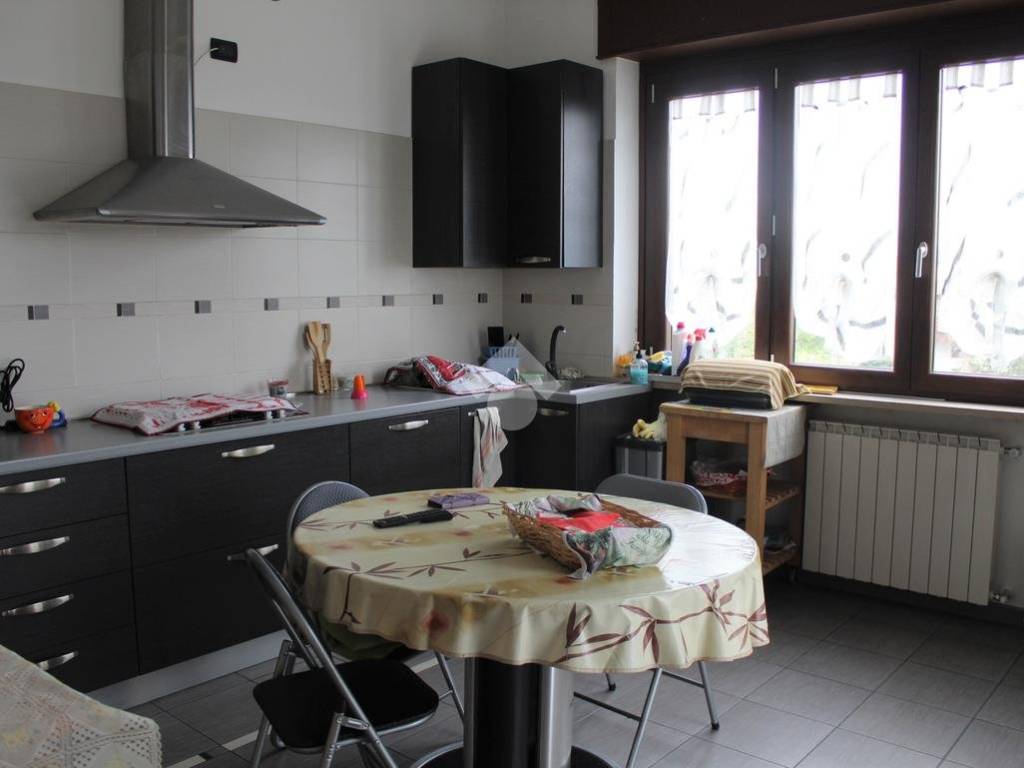 Appartamento a Momo in Via Provinciale, 2 - Foto 2