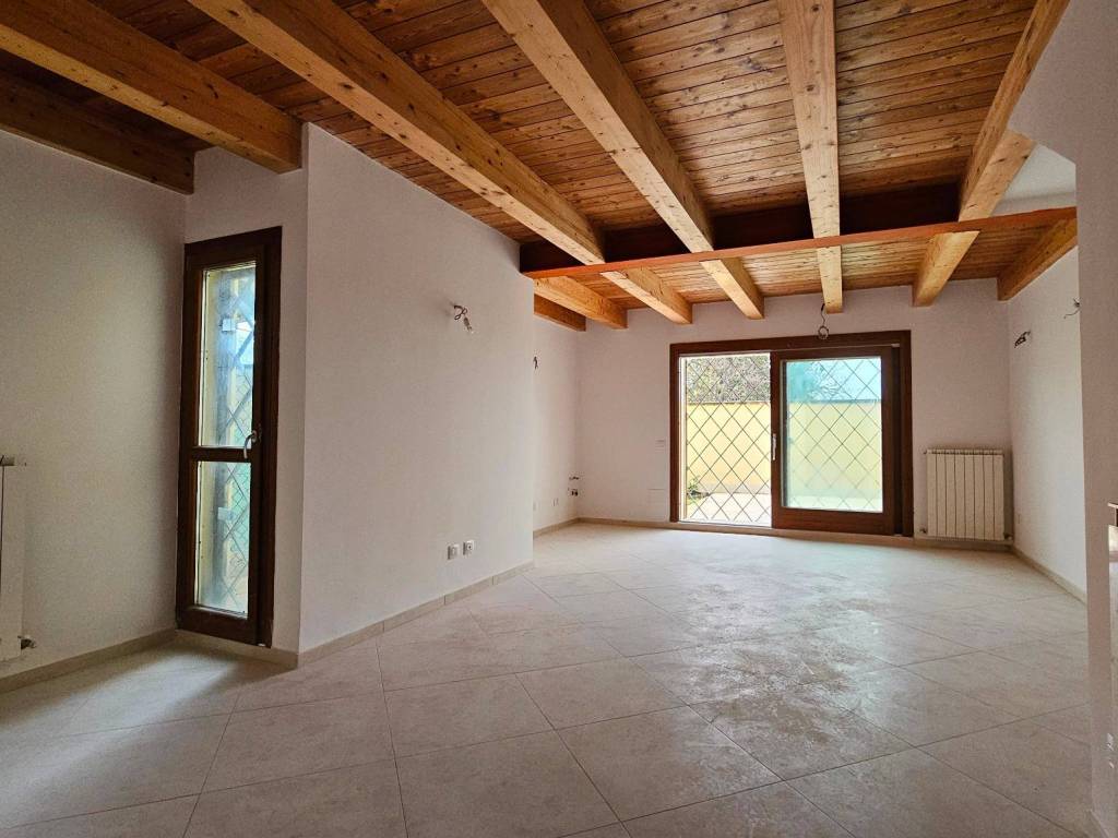 Appartamento a Falconara marittima in Via 25 Aprile, 31 - Foto 2