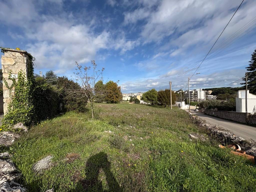 Terreno a Martina franca in via saliscendi - Foto 4