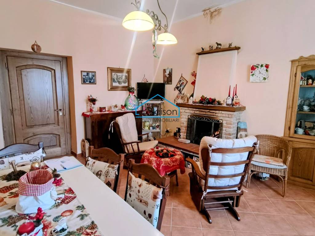 Villa a Capriglia irpina in Via Belvedere - Foto 3
