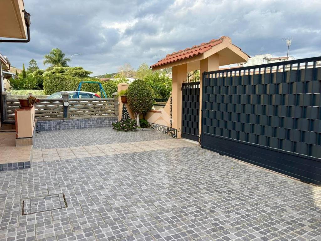 Appartamento a Botricello in Via Terracini, 30 - Foto 5