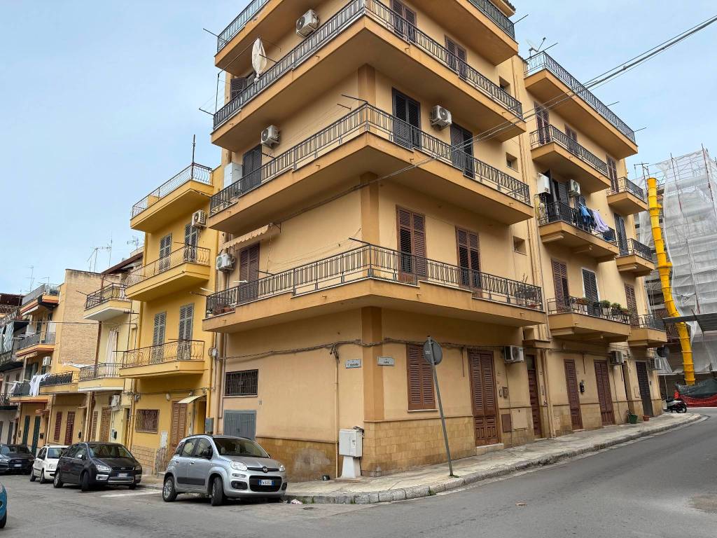 Appartamento a Bagheria in Via Calogero Carà - Foto 3