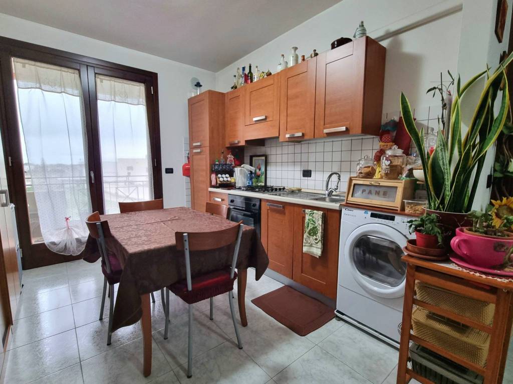 Appartamento a Lizzanello in Via Fratelli Bandiera - Foto 5