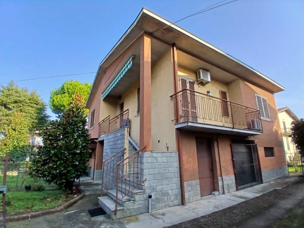 Villa a Broni in Via Alcide De Gasperi - Foto 3