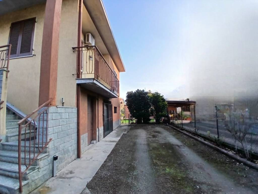 Villa a Broni in Via Alcide De Gasperi - Foto 4