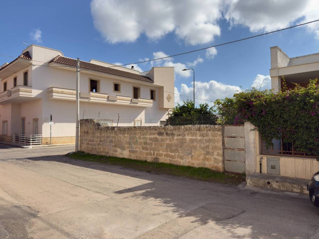 Villa a Lizzanello in Via Q. F. Massimo, 19 - Foto 5
