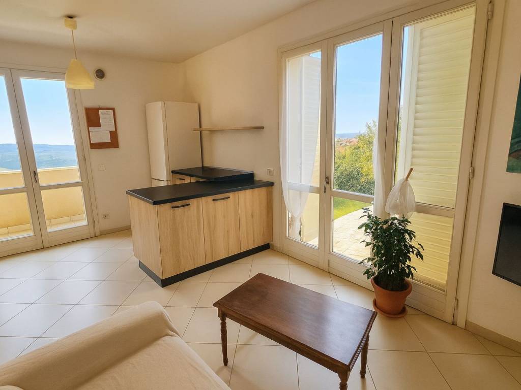 Appartamento a Mombaroccio in Strada Santa Maria Arzilla - Foto 3