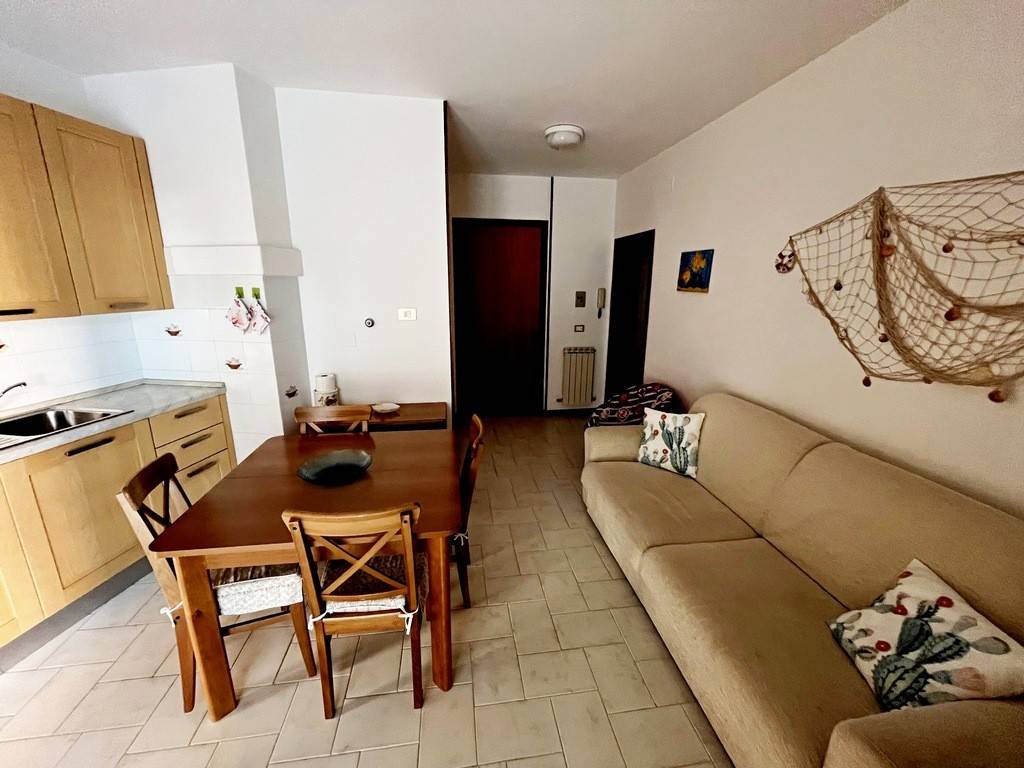 Appartamento a Porto san giorgio in Piazza Xxv Aprile, 13 - Foto 2