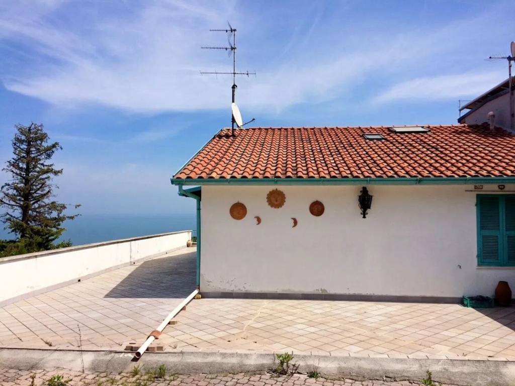 Villa a Fermo in Contrada Alberelli No Number - Foto 3