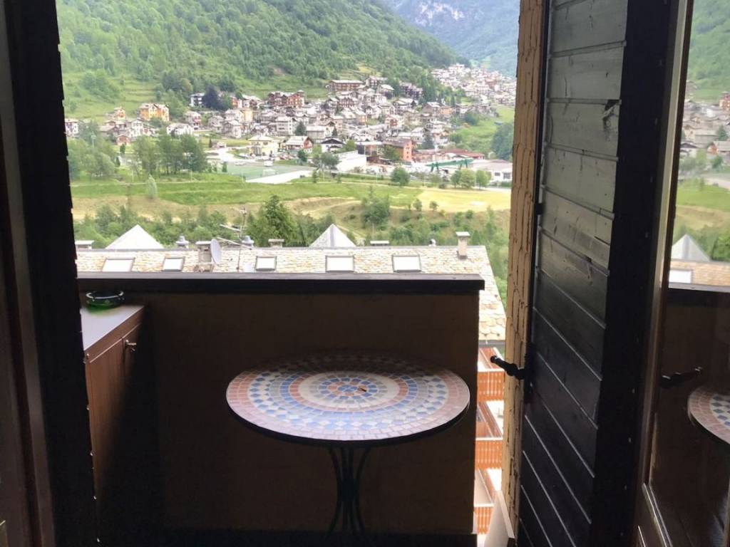 Appartamento a Chiesa in valmalenco in Via Bernina - Foto 4