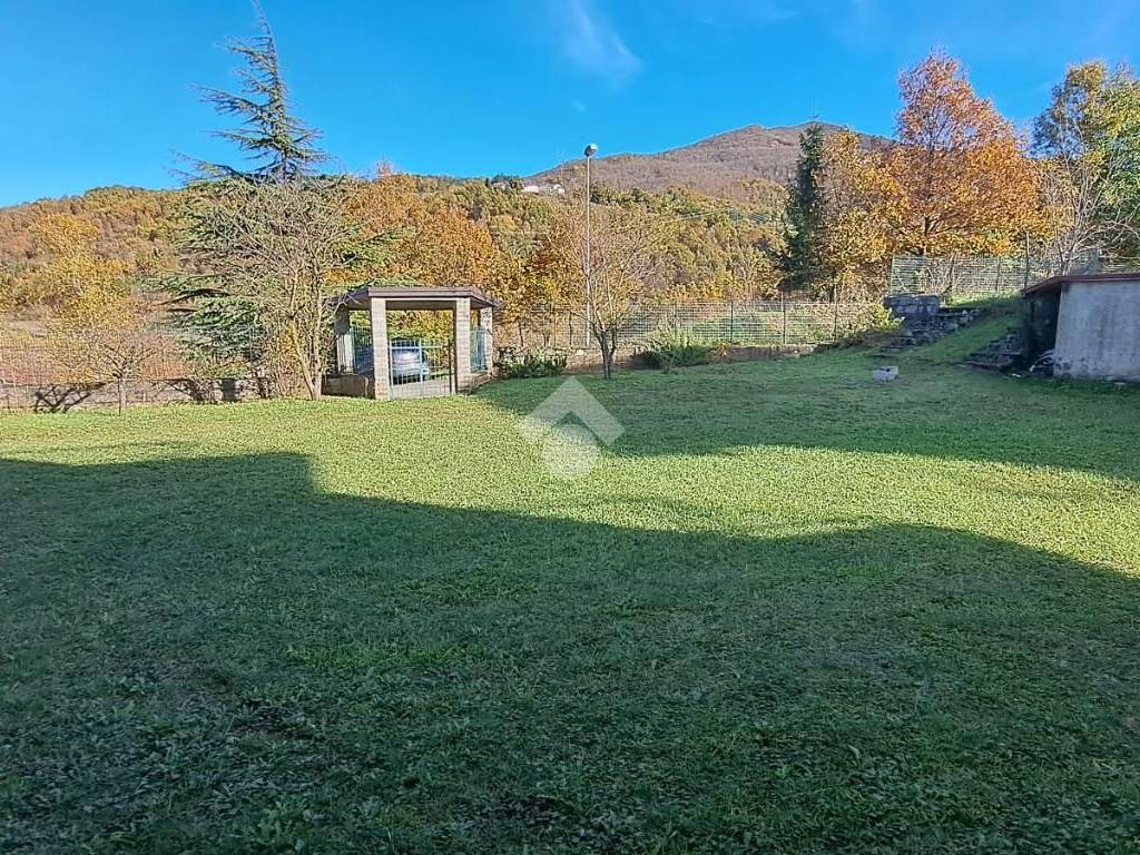Appartamento a Borgo val di taro in Via del Cimitero, 20 - Foto 2