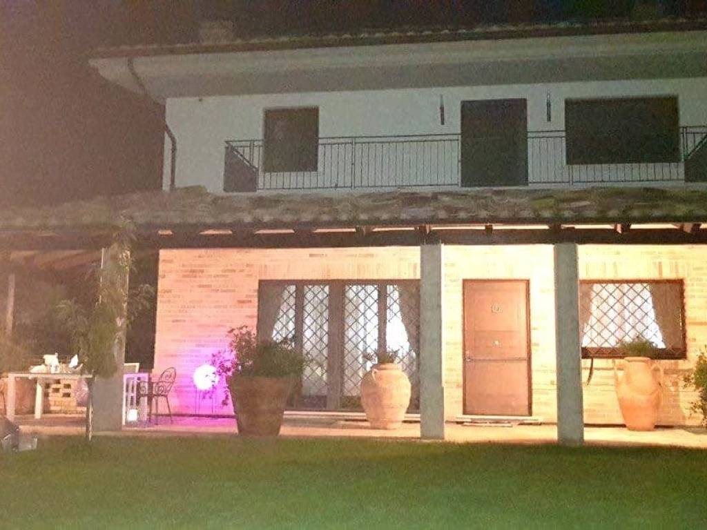 Villa a Pianella in Viale ANCONA - Foto 3