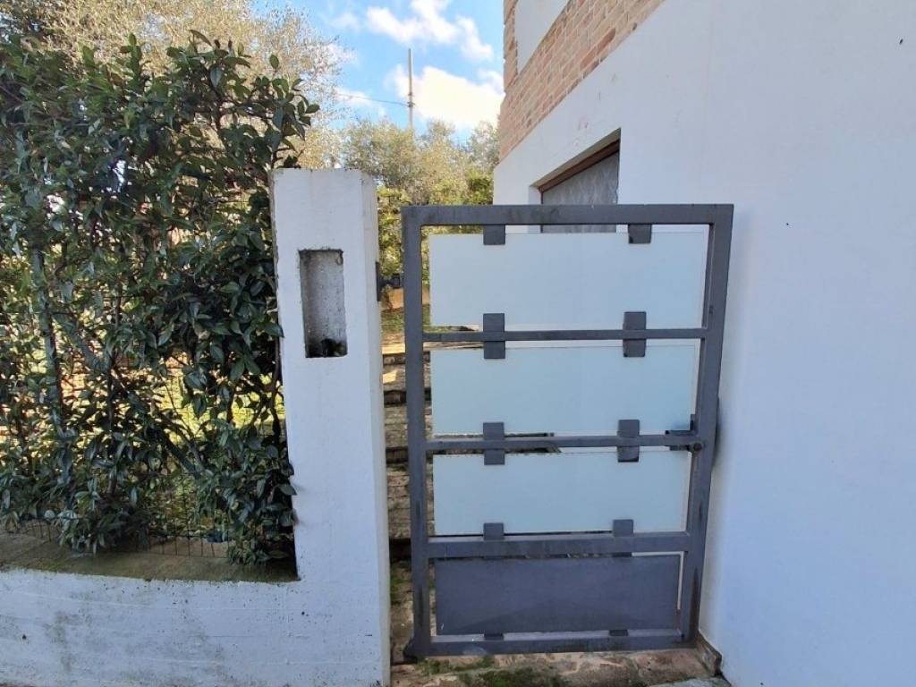 Villa a Pianella in Viale ANCONA - Foto 4