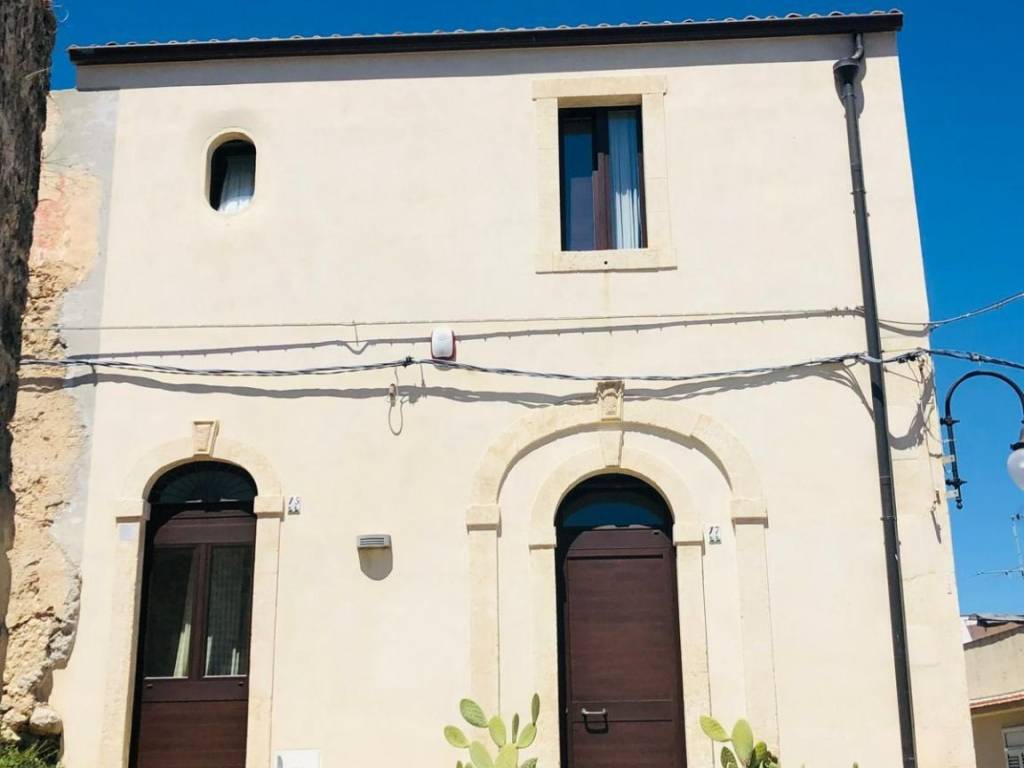 Casa indipendente a Noto in Via Enrico Amante, 48 - Foto 3