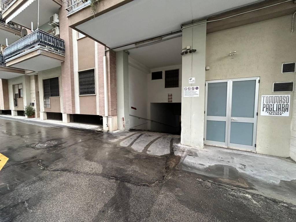 Box / garage a Lecce in Viale Japigia, 12 - Foto 3