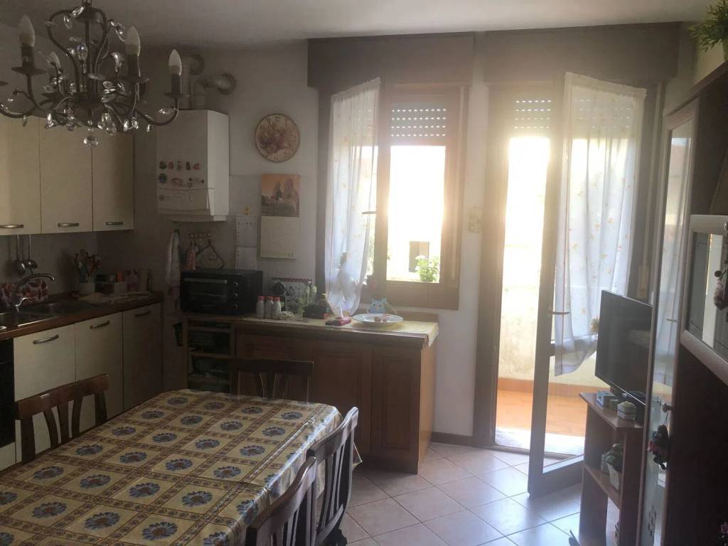 Appartamento a Paese in Via C. Battisti, 16 - Foto 3