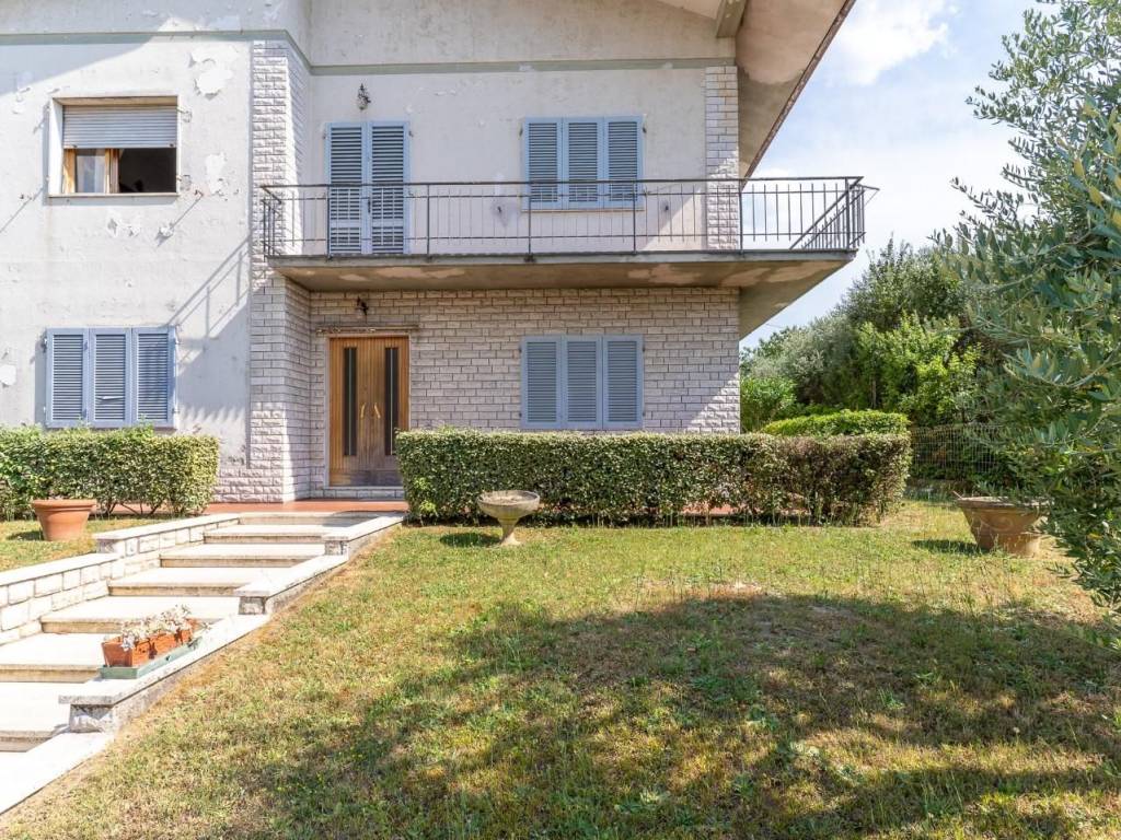 Villetta a schiera a Cerreto guidi in Strada Provinciale Lazzeretto-Lamporecchio-Pistoia - Foto 3
