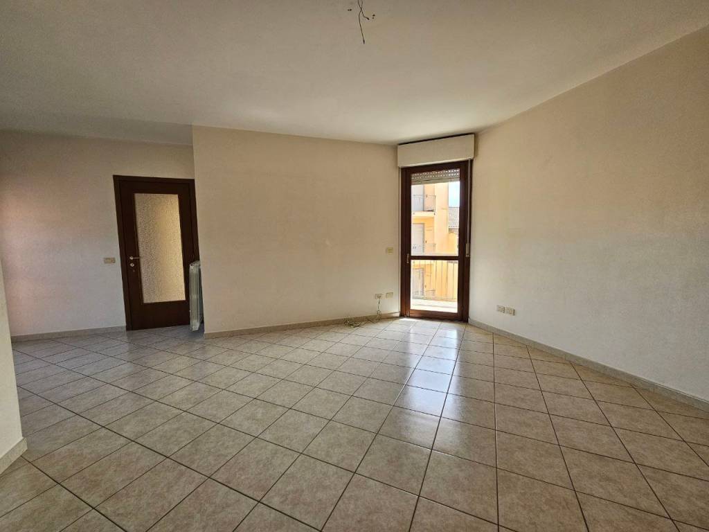 Appartamento a Galliate in Via Giacomo Matteotti, 66 - Foto 3