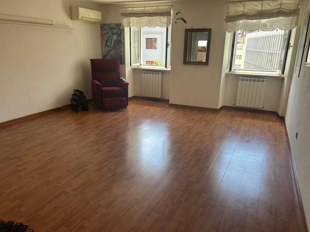 Appartamento a Trieste in Via di Romagna, 24 - Foto 4