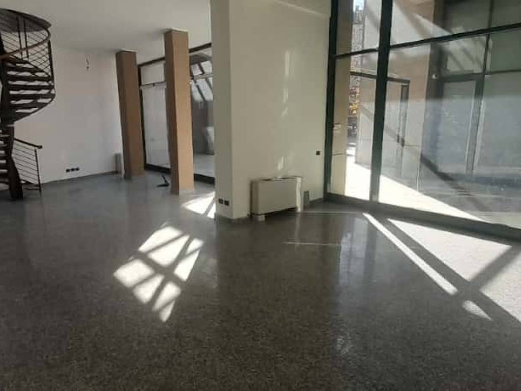 Immobile a Saronno in Piazzetta Cardinale A. I. Schuster - Foto 3