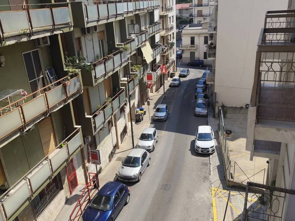 Appartamento a Reggio calabria in Via Santa Lucia Al Parco, 11 - Foto 2